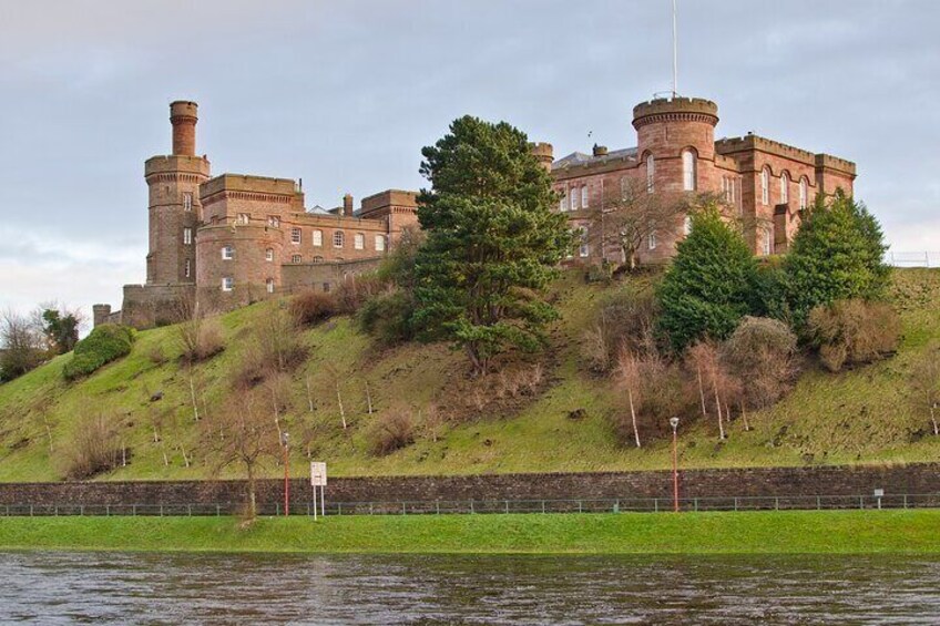 Inverness Whirl: Iconic Landmarks & Highland Highlights