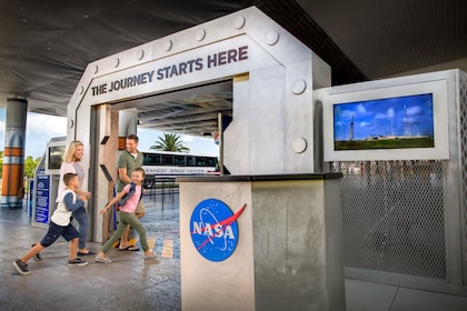 Tur-returtransport med skyttelbuss til Kennedy Space Center