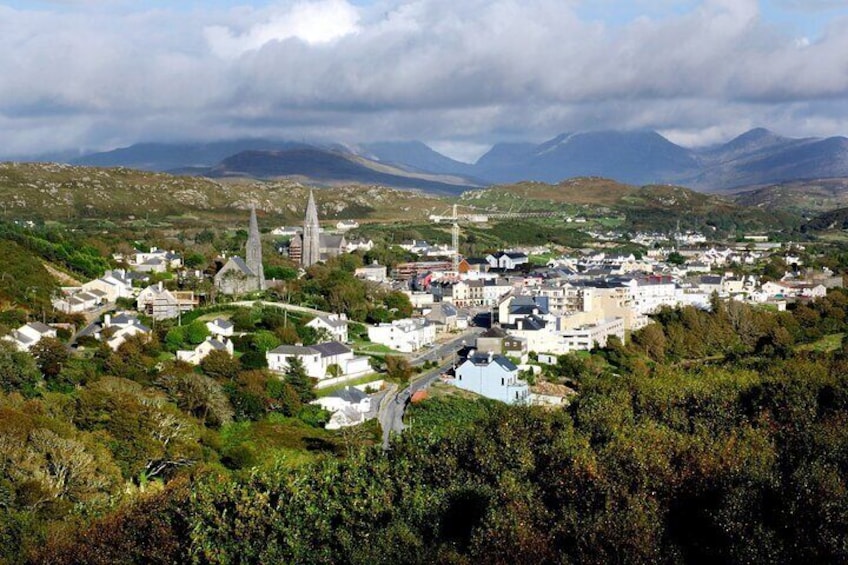 Castles of Connemara tour departing from Galway City. Guided. Full day.