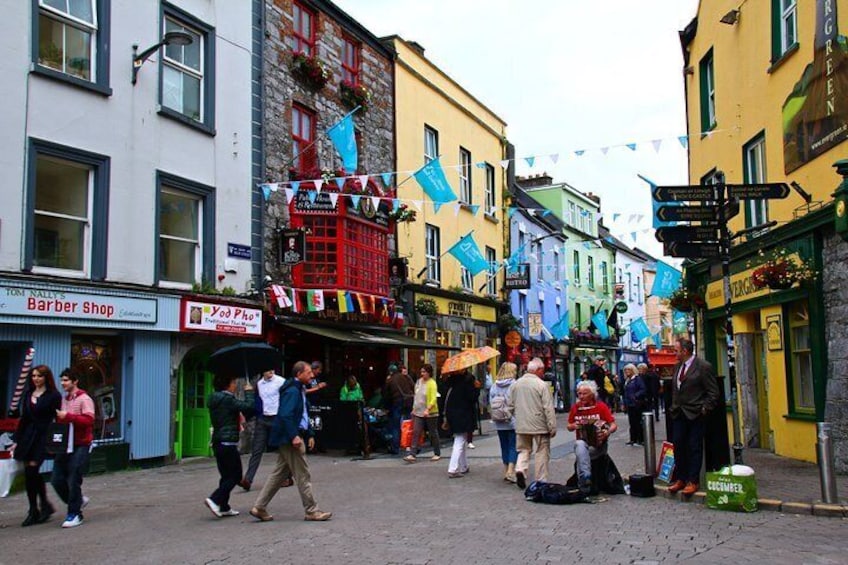 Lassies, castles and battles: Explore Galway on an audio walking tour