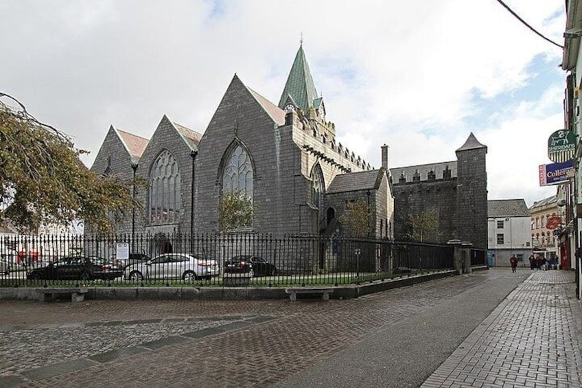 Lassies, castles and battles: Explore Galway on an audio walking tour