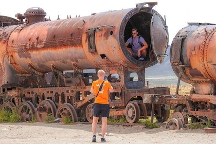 Uyuni Salt Flats 3 Day Tour from La Paz city