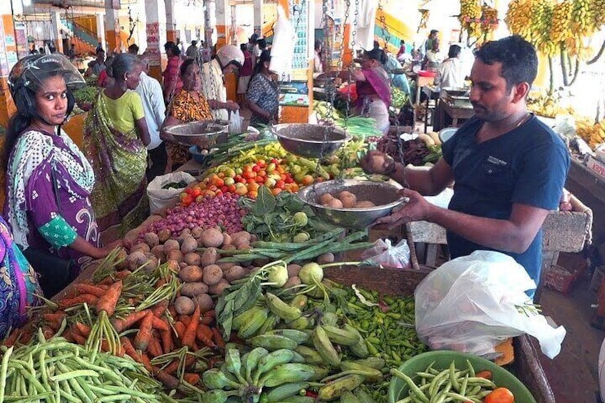 Market Tour and Cooking Class in Colombo