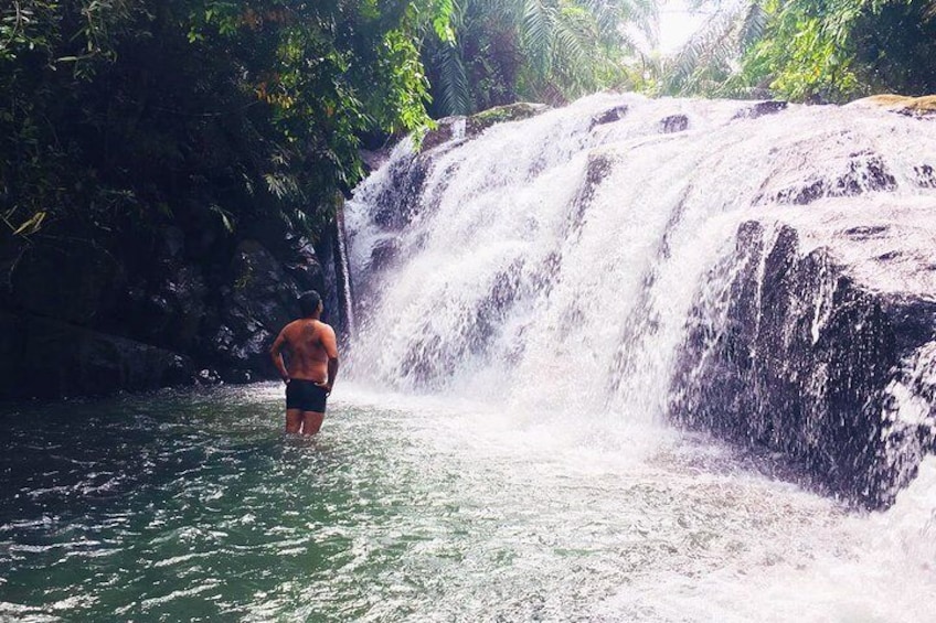 Countryside Waterfall Trek from Mount Lavinia