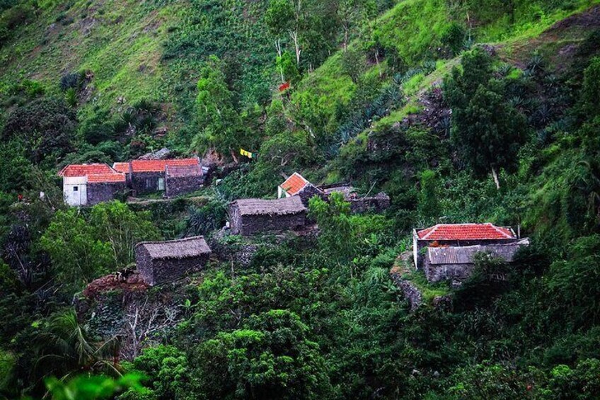 Santiago Island: Serra Malagueta & Principal, Chão da Horta Trek