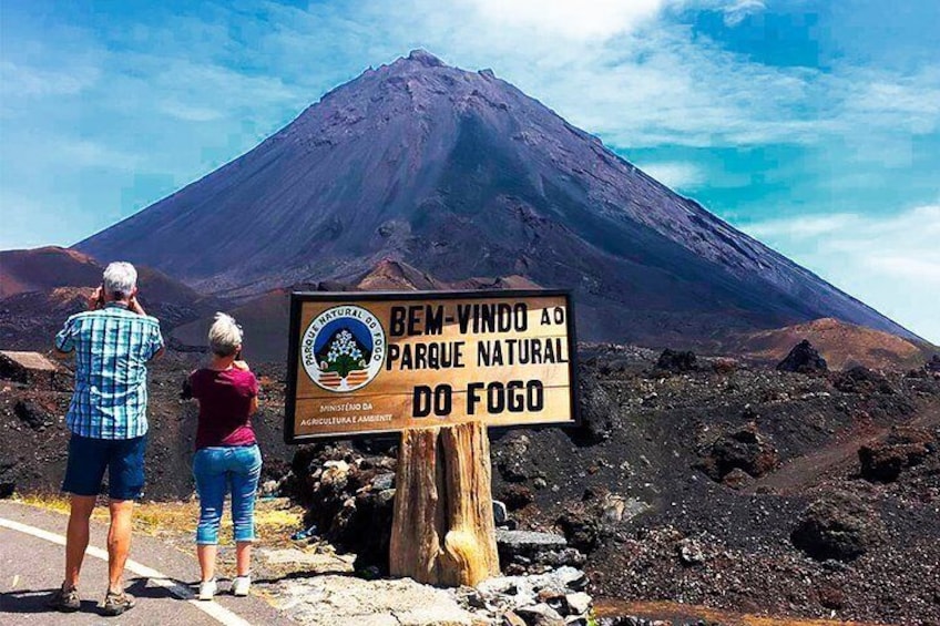 From São Filipe: 6-Hour Guided Tour to Fogo's Active Volcano with Tasting 