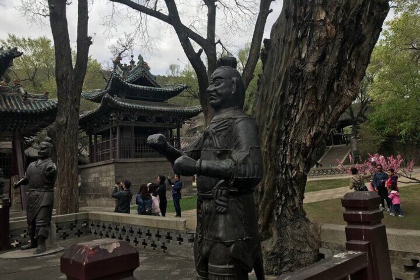 Private Day Tour in Taiyuan: Jinci, Mengshan Buddha, Tianlong Mount