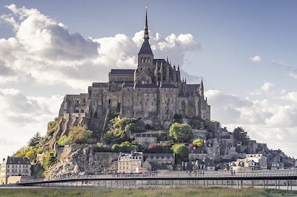 Abadía de Mont Saint-Michel en la Edad Media: un recorrido de audio autogui...