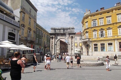 Private tour: PULA- spirit of the past and picturesque LABIN