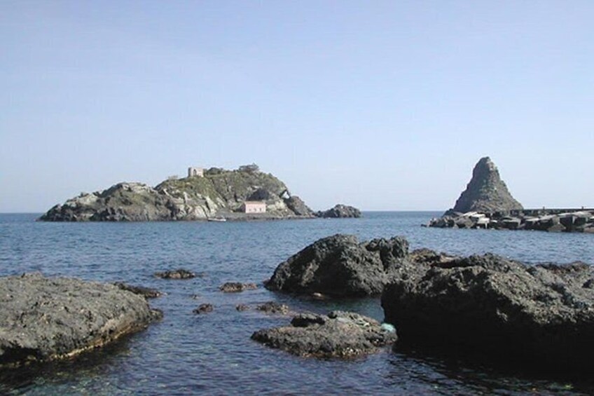 Private Half Day Tour to Catania and the Cyclops Riviera