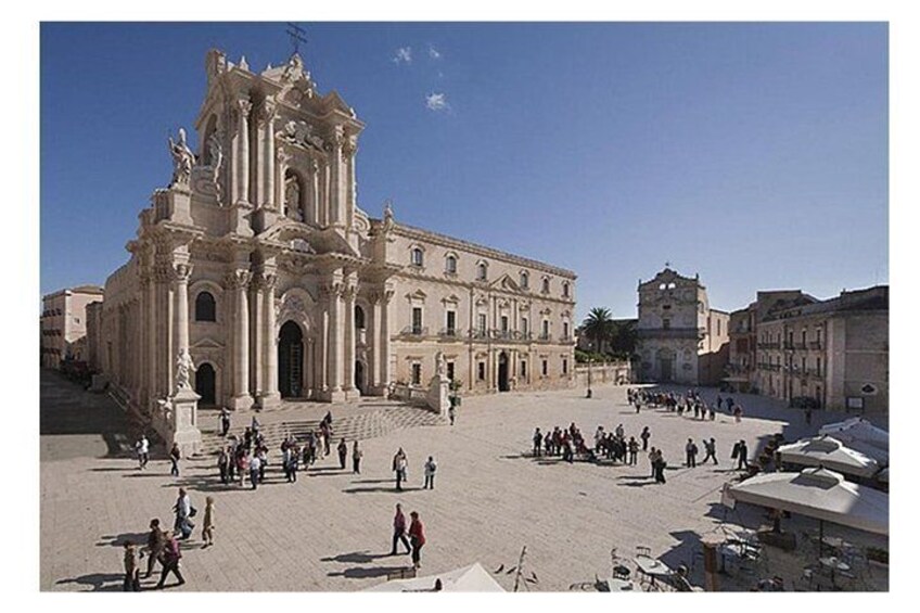 Private Day Tour to Syracuse and Noto