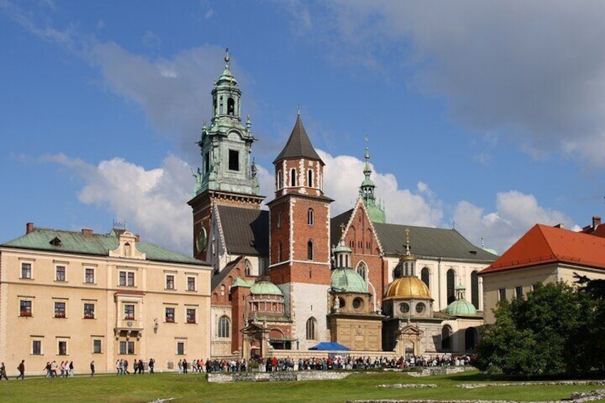 An audio tour of Historic Krakow: Ancient kings and fire-breathing dragons