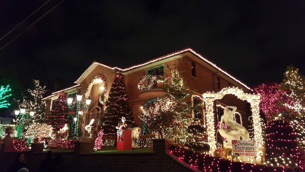 Christmas Lights Tour in Dyker Heights