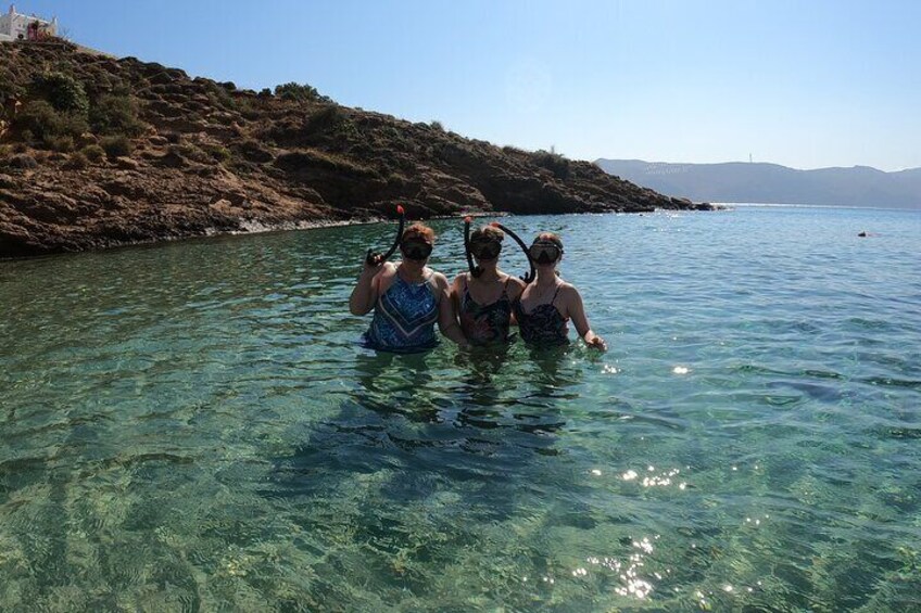 Snorkeling Adventure in the Mykonian natural beauty zone.
