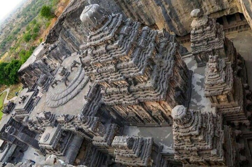 Private 3 Day Guided Tour of Ajanta & Ellora Caves All Inclusive.