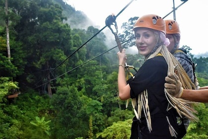 Tree Bridge Cafe und Zipline - Dschungelflugabenteuer auf Koh Samui