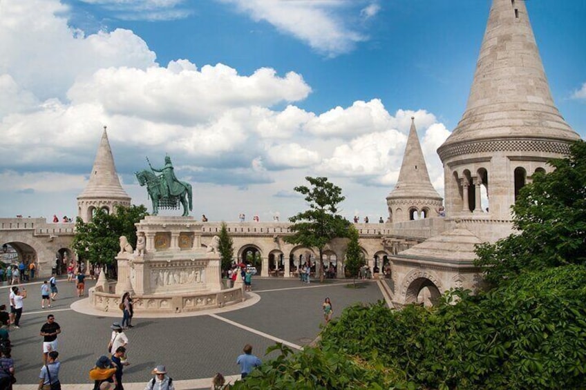 Guided Tour in Budapest Castle District