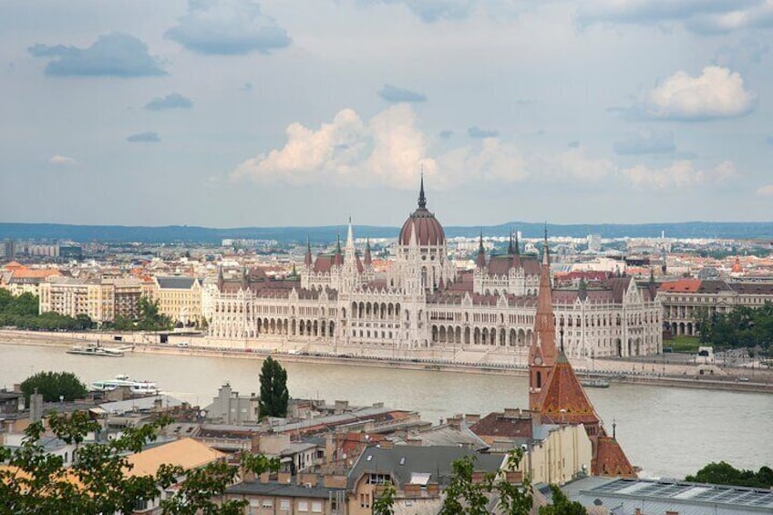 Guided Tour in Budapest Castle District
