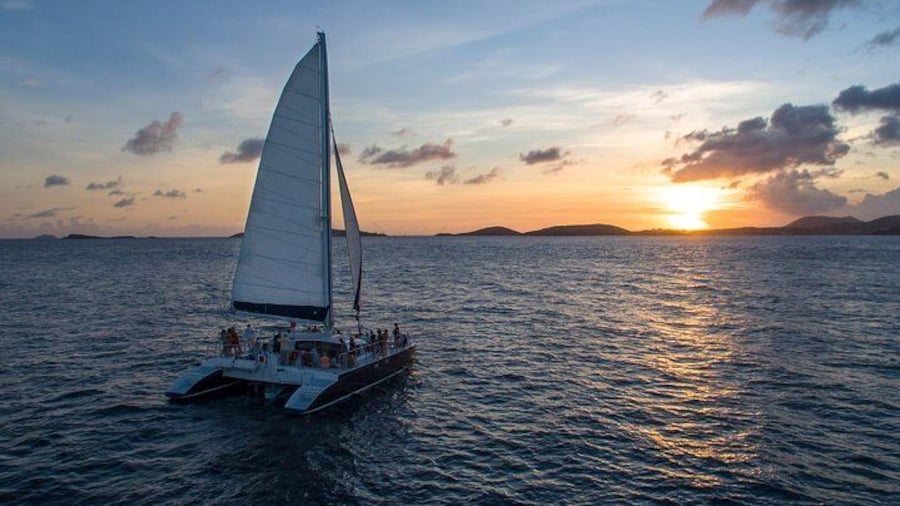Sailing catamaran