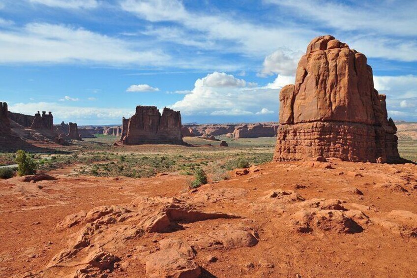 Moab: Arches National Park Self-Guided Driving Audio Tour