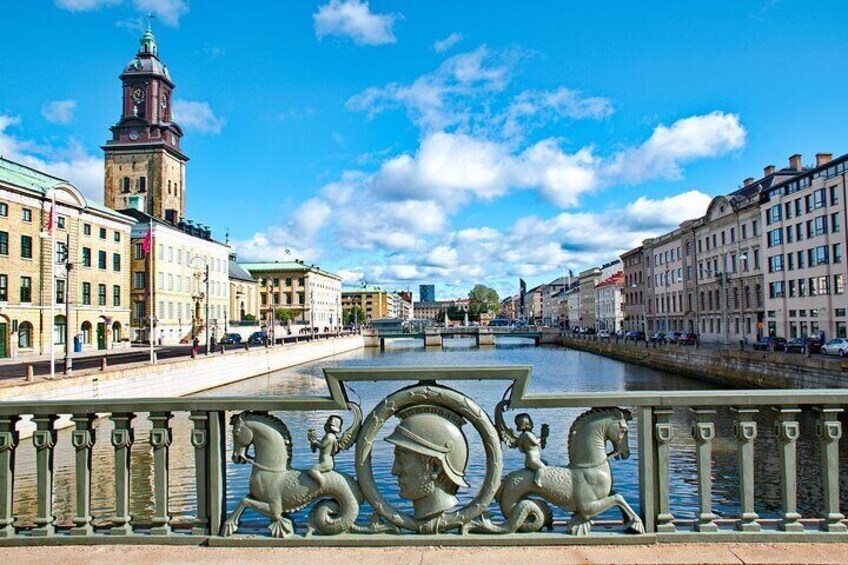 Fascinating Gothenburg Walking Tour for Couples