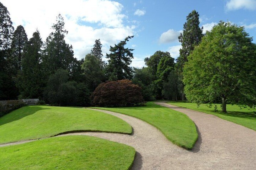 Edinburgh walking tour for small group