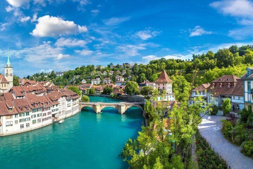 Insightful Bern Walking Tour for Couples