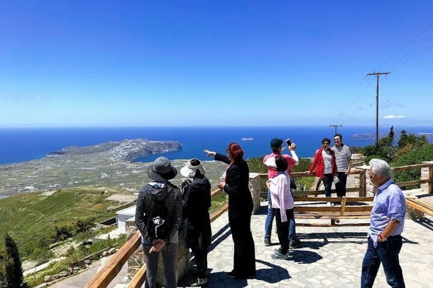 Private Santorini Food & Wine Experience Trip