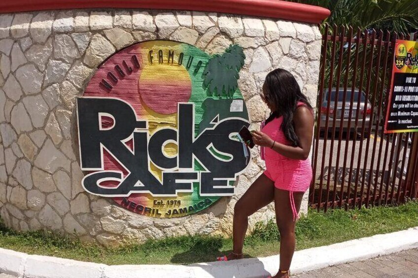 4 IN 1 Private & Customize Day Trip To Negril Including Entry Fee