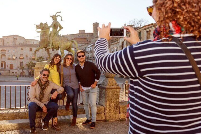 Guided tour in Trujillo at Sunset "El Collector de Atardeceres"