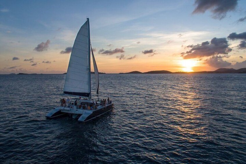 Sailing catamaran