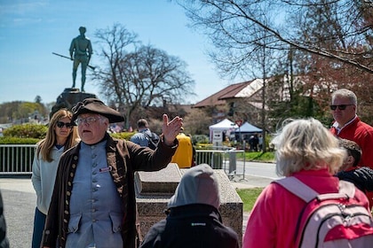 Lexington Battle Green Walking Tour with Costumed Guide