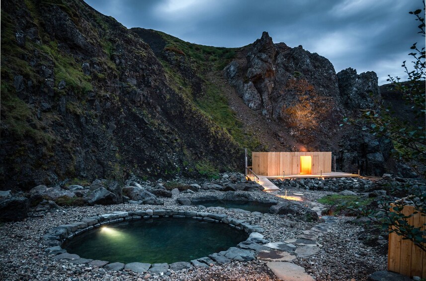 Silver Circle - Canyon Baths, Waterfalls & Sagas