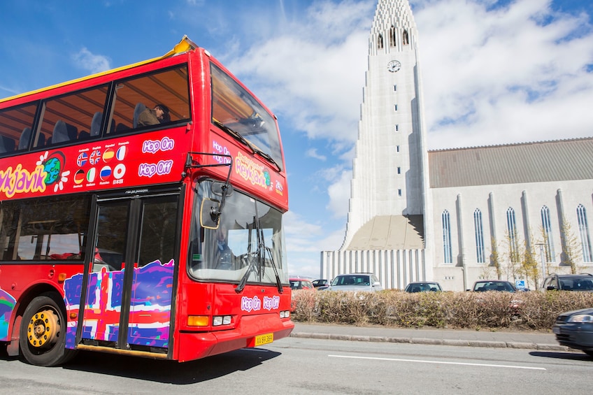 reykjavik tour bus