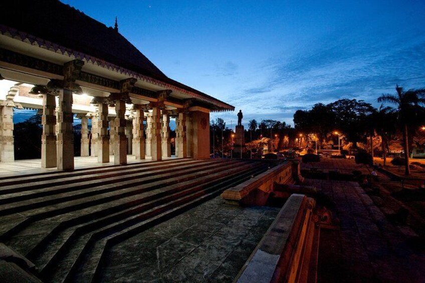 Colombo City Tour from Bentota