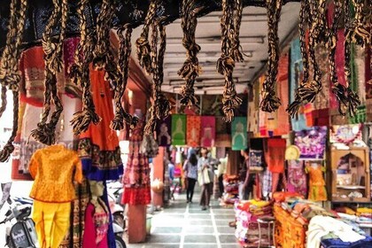 Full-Day Private Guided Street Shopping Tour of Jaipur