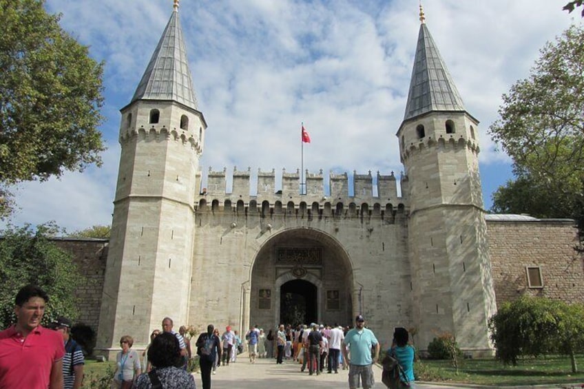 Istanbul: Private Tour Topkapi Palace and Harem