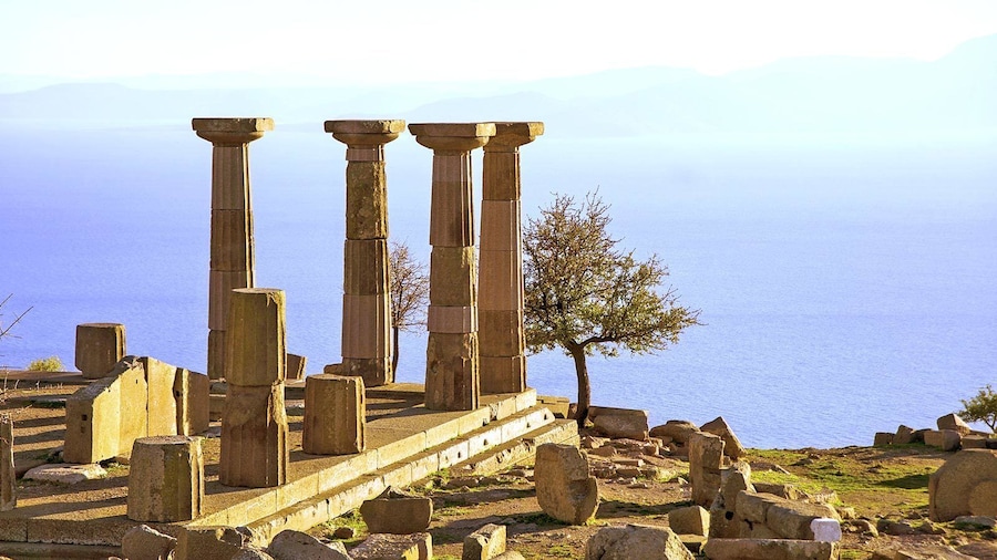 Greek ruins overlooking the Aegean Sea