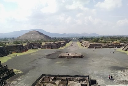 Piramida Teotihuacan dari San Miguel de Allende