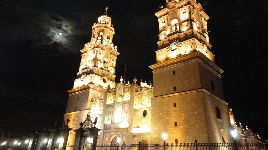 Morelia at night - legends