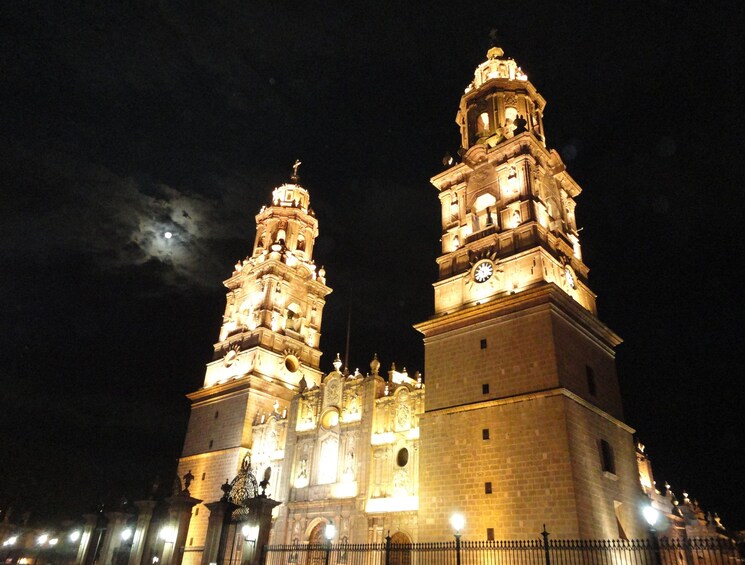 Morelia at night - legends