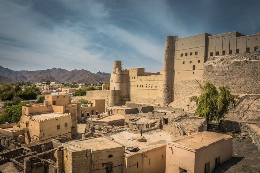 Oman Grand Canyon, Jebel Shams & Nizwa Full Day Tour