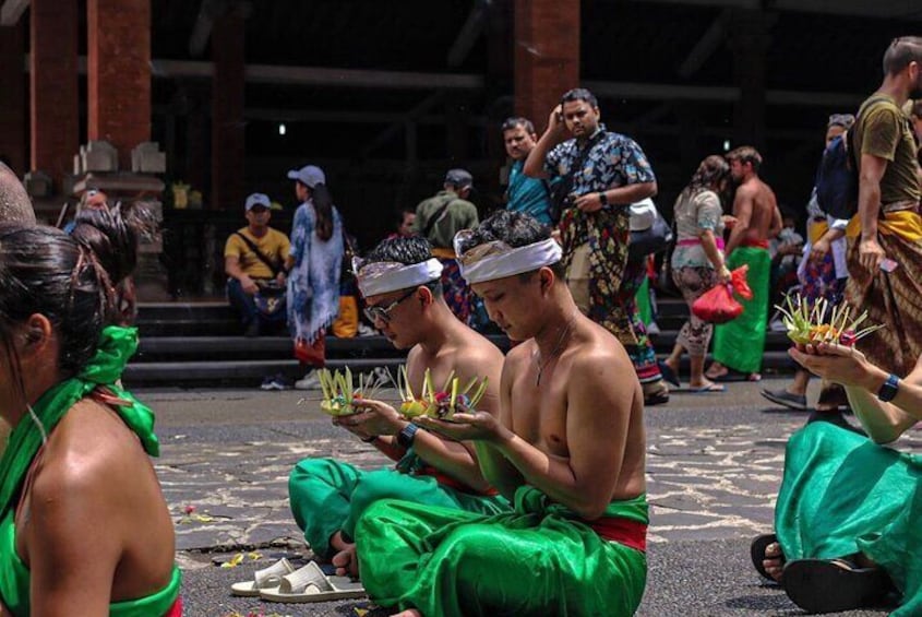 Balinese Healing And Self Purification 