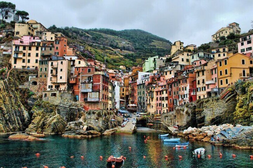 Private day trip to Cinque Terre and Pisa, from Florence