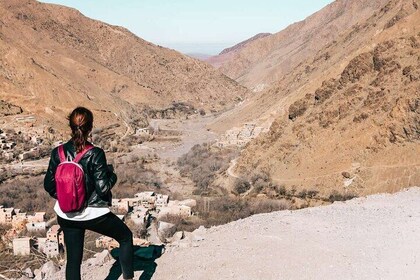 Private Day Hike in the Atlas Mountains with a Guide and Lunch