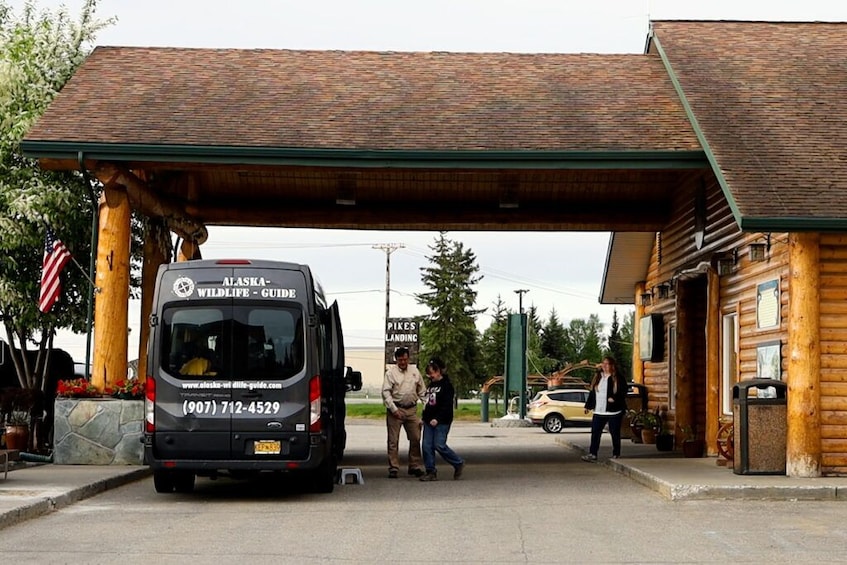 Full-Day Arctic Circle Excursion with Lunch