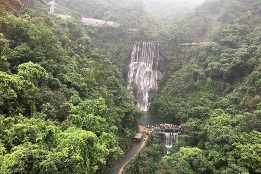 Private Day Tour to Gulong Canyon and Chuantian Rock Cave from Guangzhou