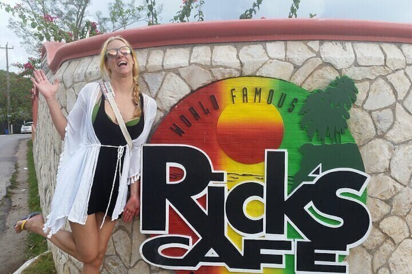 Private Negril Fun Day Guided Tour with 7mile Beach, Blue Hole & Ricks Cafe