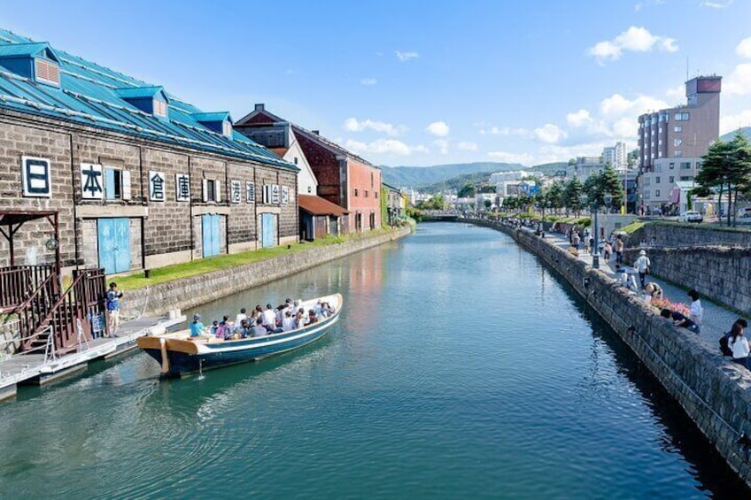 Otaru Half-Day Private Trip with Government-Licensed Guide