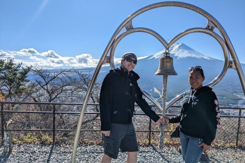 Mount Fuji Five Lakes Tour from Kawaguchiko with Guide & Vehicle